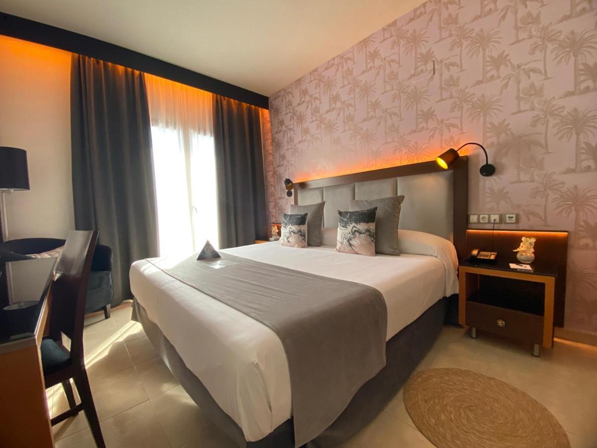 On Aleta Room Designed For Adults Альмуньекар Экстерьер фото